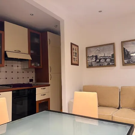 La Luna Apartment *